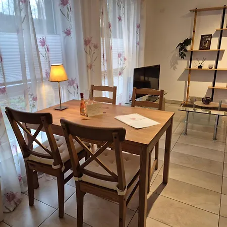 Wohlfuehl-apartment Mit Viel Privatsphaere Und Komfort * Дельменхорст